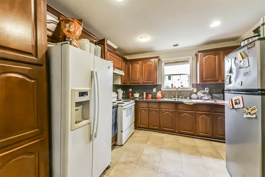 27136 Coach Light Lane, New Caney, TX 77357 - #2