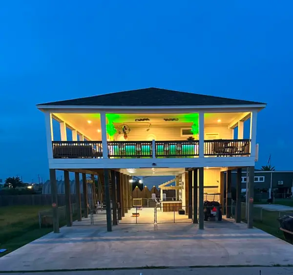 952 Sandollar, Crystal Beach, TX 77650