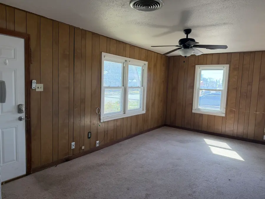 813 NW 1st St Street, Andrews, TX 79714 - #2