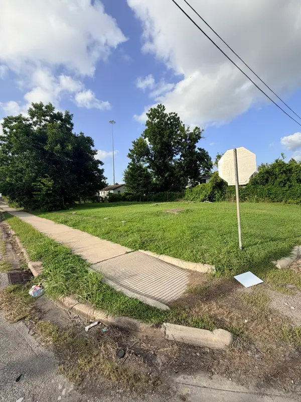 4701 Market Street, Houston, TX 77020