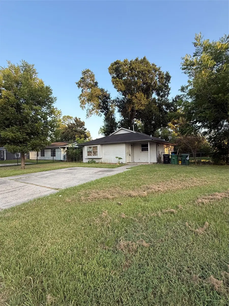 9318 Sterlingshire Street, Houston, TX 77078 - #2