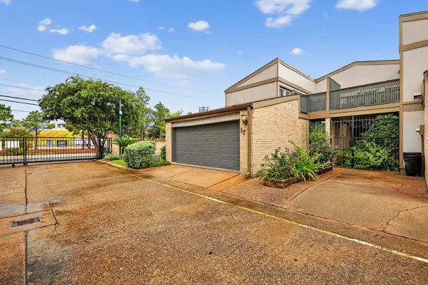 880 Tully Road #17, Houston, TX 77079