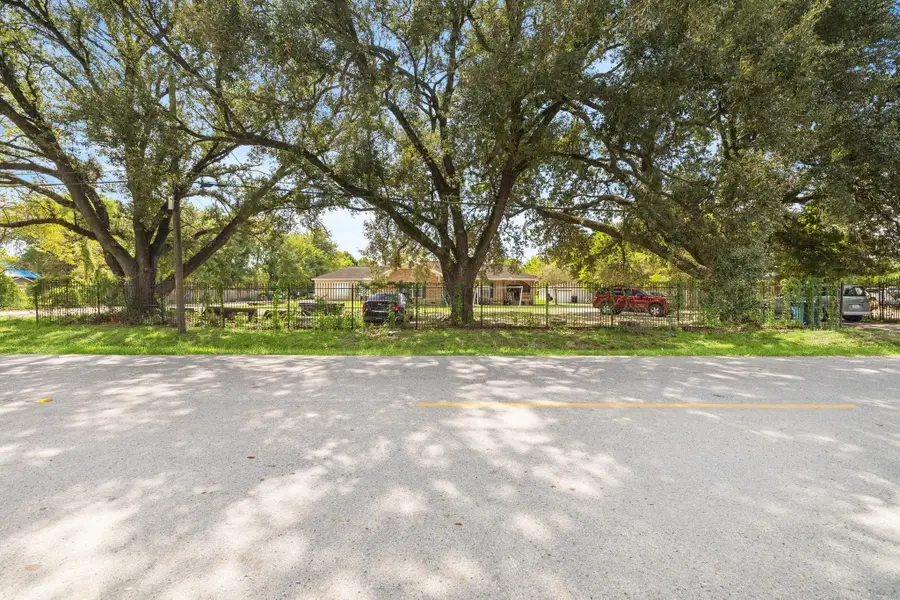 1450 Mesquite Street, Houston, TX 77093 - Image #2