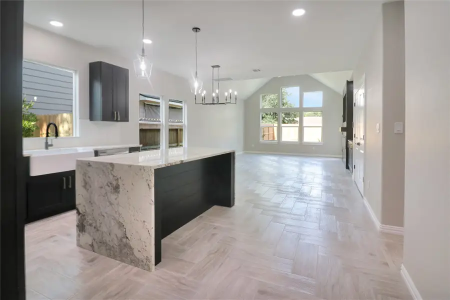 704 N Mcnair Street, Navasota, TX 77868 - Image #2