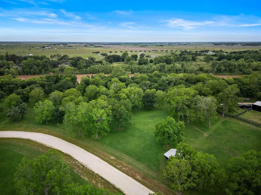 32927 Southern Manors Drive, Fulshear, TX 77441 - Image #3