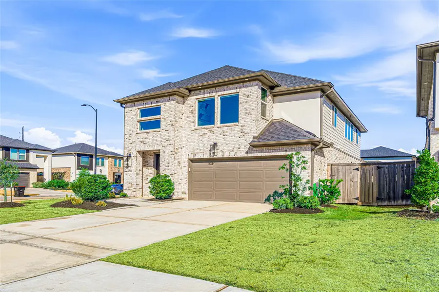 21838 Fitzroy Manor Lane, Cypress, TX 77433 - Image #2