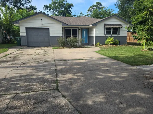 7127 Willowtex Drive, Houston, TX 77396