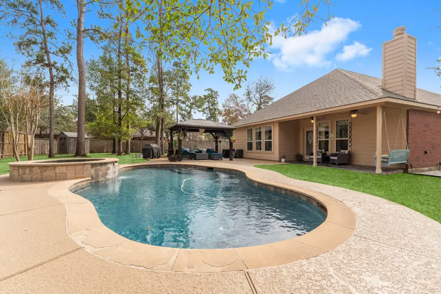 130 E Lasting Spring Circle, Spring, TX 77389 - Image #2