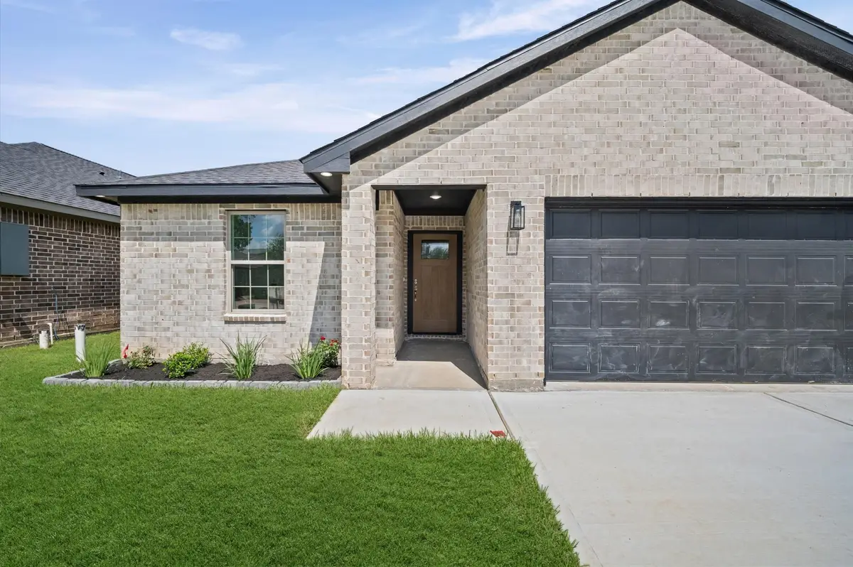 13110 Lake Conroe Bay Road, Willis, TX 77318 - #1