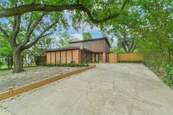 3111 Rockyridge Drive, Houston, TX 77063