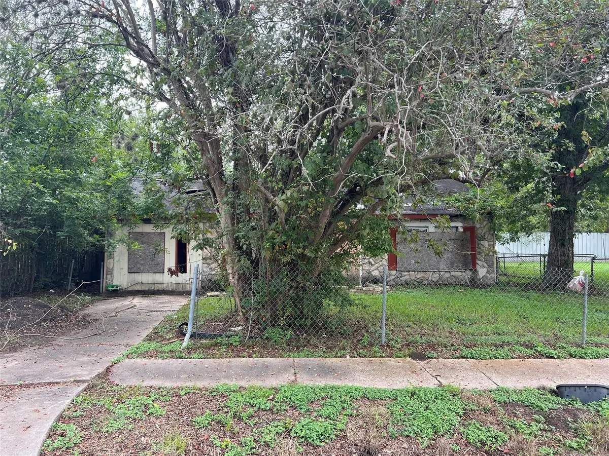 7331 England Street, Houston, TX 77021 - Image #1