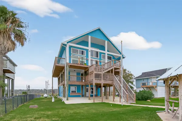 5226 Bayside Drive, Baytown, TX 77523