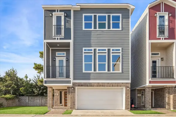 2122 Oatfield Drive, Houston, TX 77018