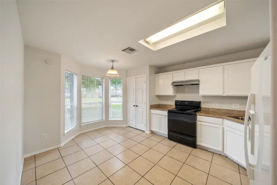 305 S Golden Oak Drive, Texas City, TX 77591 - #3