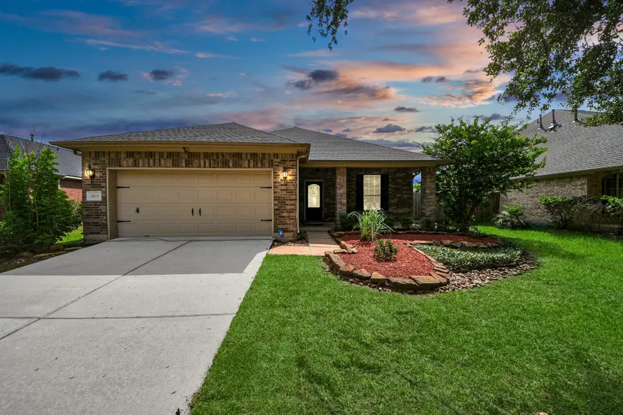 1805 Jasmine Hollow Lane, Pearland, TX 77581 - #2