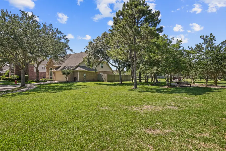 3101 Red Maple Drive, Friendswood, TX 77546 - #2