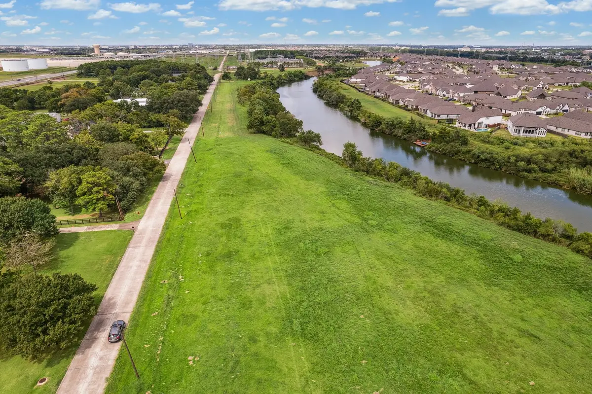 19519 Old Galveston Road, Webster, TX 77598 - Image #1