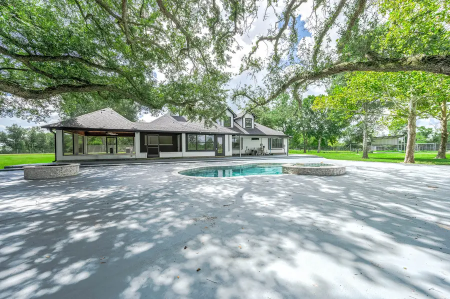 16610 Meadow Lane, Danbury, TX 77534 - #3