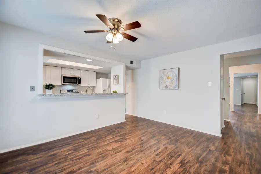 781 Country Place Drive #2077, Houston, TX 77079 - Image #3