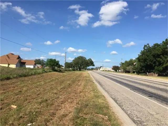 534 Us Highway 183 S, Cuero, TX 77954 - Image #1
