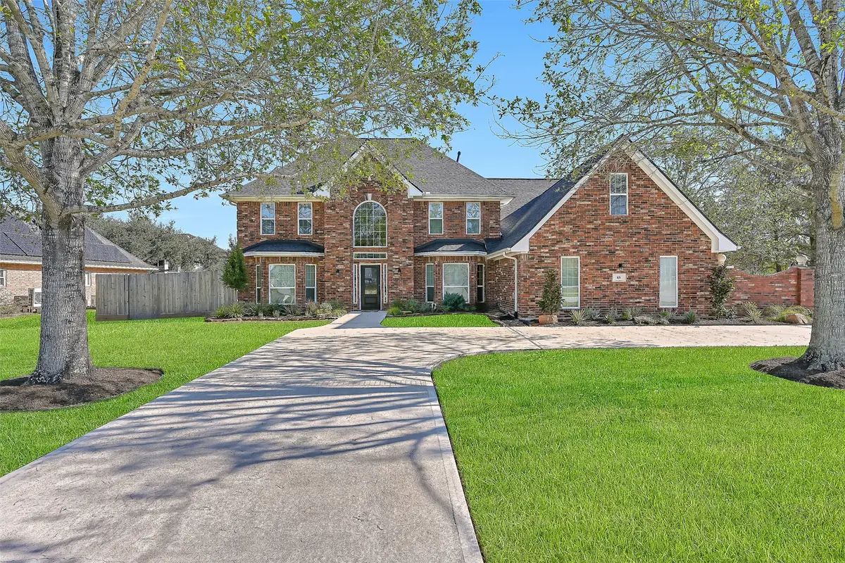 101 Oak Drive, Friendswood, TX 77546 - Image #1