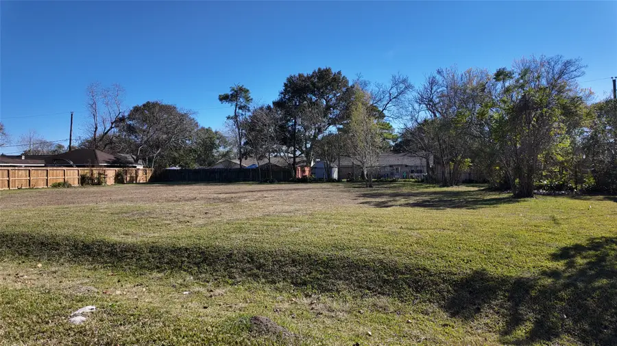 3410 Trelawney Drive, Pearland, TX 77581 - Image #2