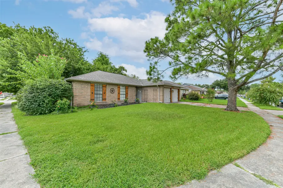 2422 Pilgrims Bend Drive, Friendswood, TX 77546 - #2