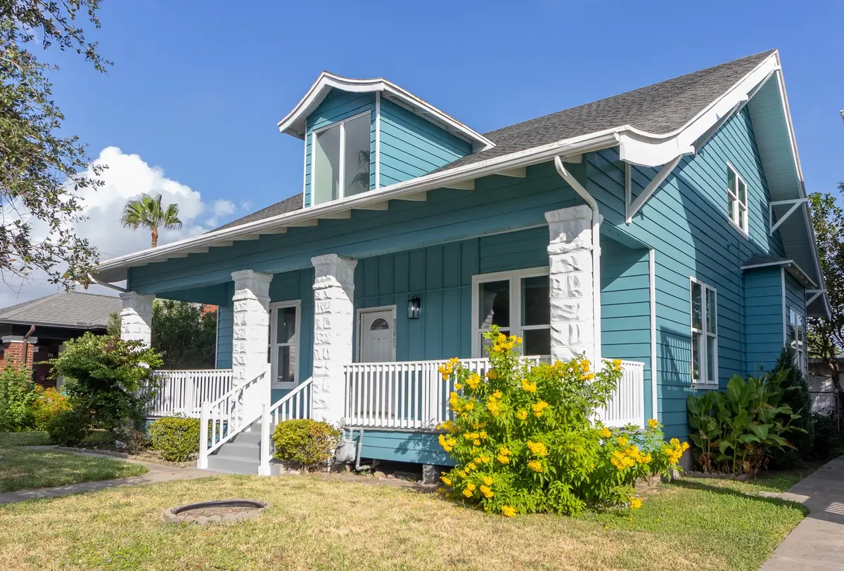 3124 Avenue R 1/2, Galveston, TX 77550 - #1
