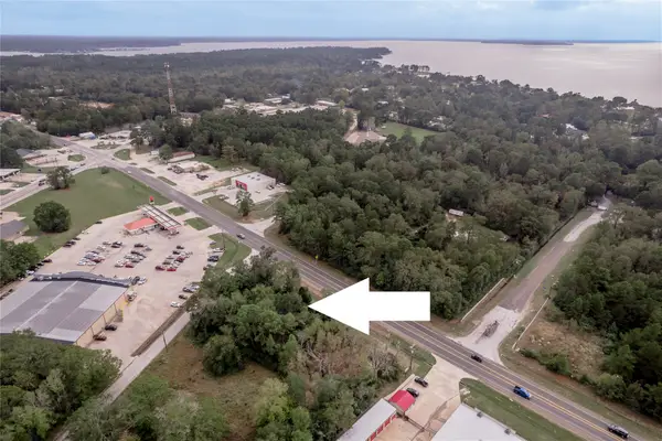 135 Old Trinity Road N, Onalaska, TX 77360