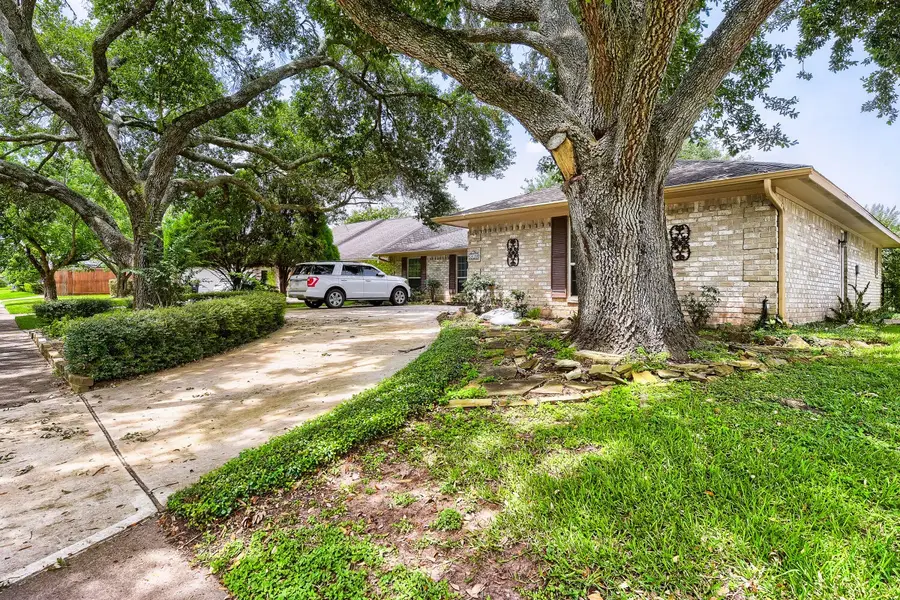 3418 Crow Valley Drive, Missouri City, TX 77459 - #2