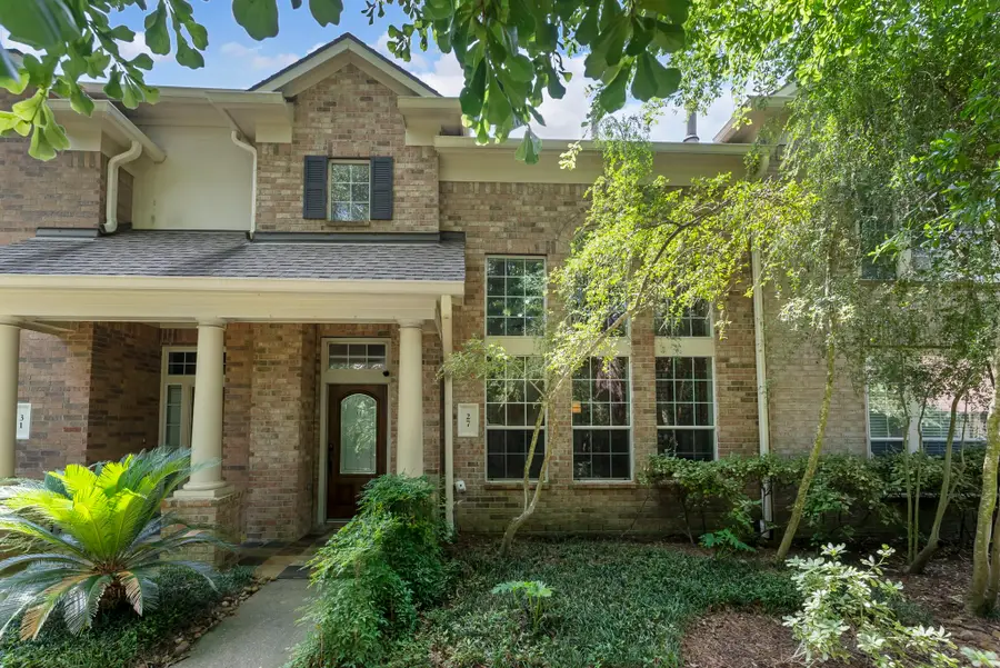 27 Medley Lane, The Woodlands, TX 77382 - Image #2