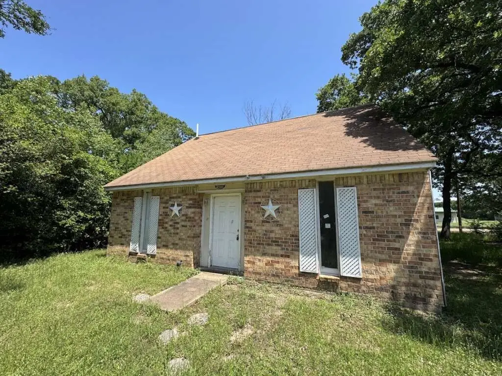 6133 Inca Drive, Enchanted Oaks, TX 75156 - Image #1