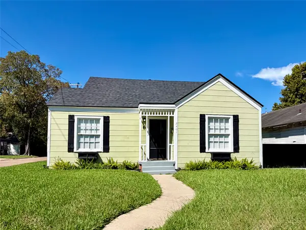 2401 Centennial Street, Liberty, TX 77575