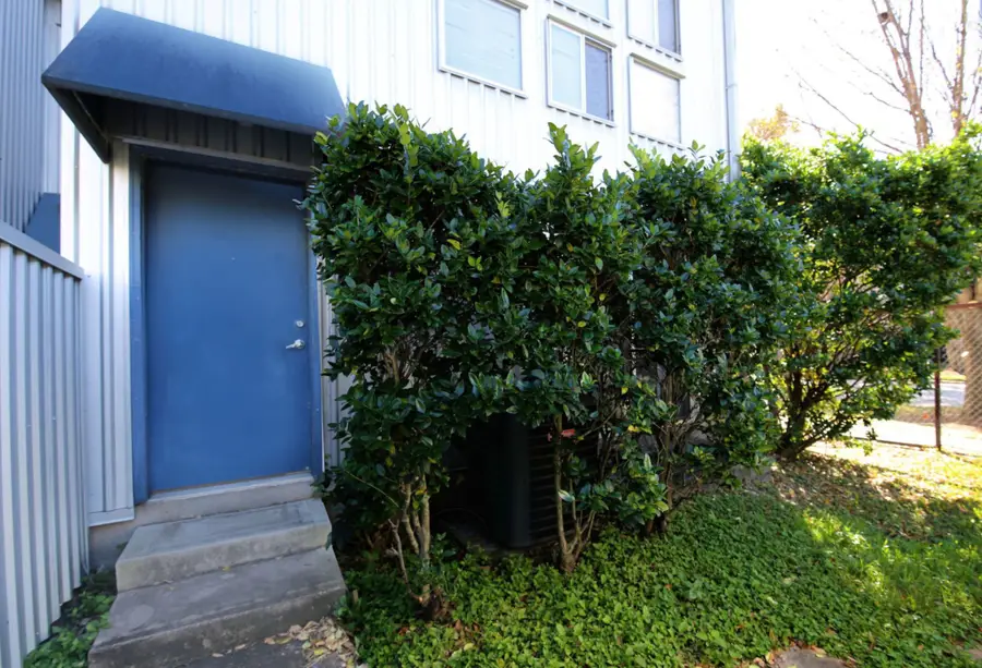 2819 Crawford, Houston, TX 77004 - #2