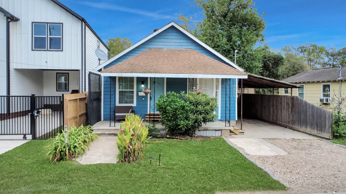 7711 Avenue L, Houston, TX 77012 - #1