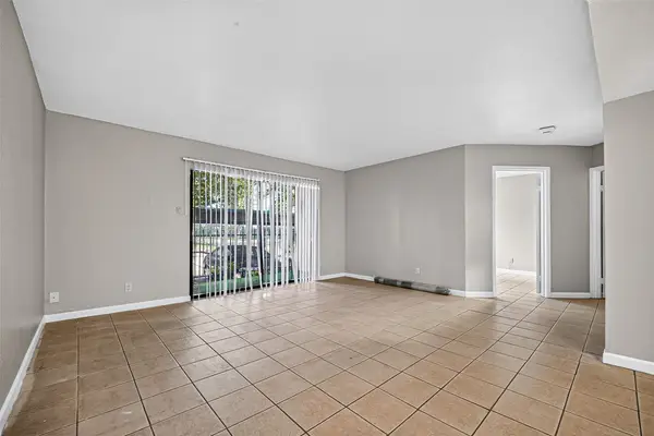 2814 S Bartell Drive #9, Houston, TX 77054