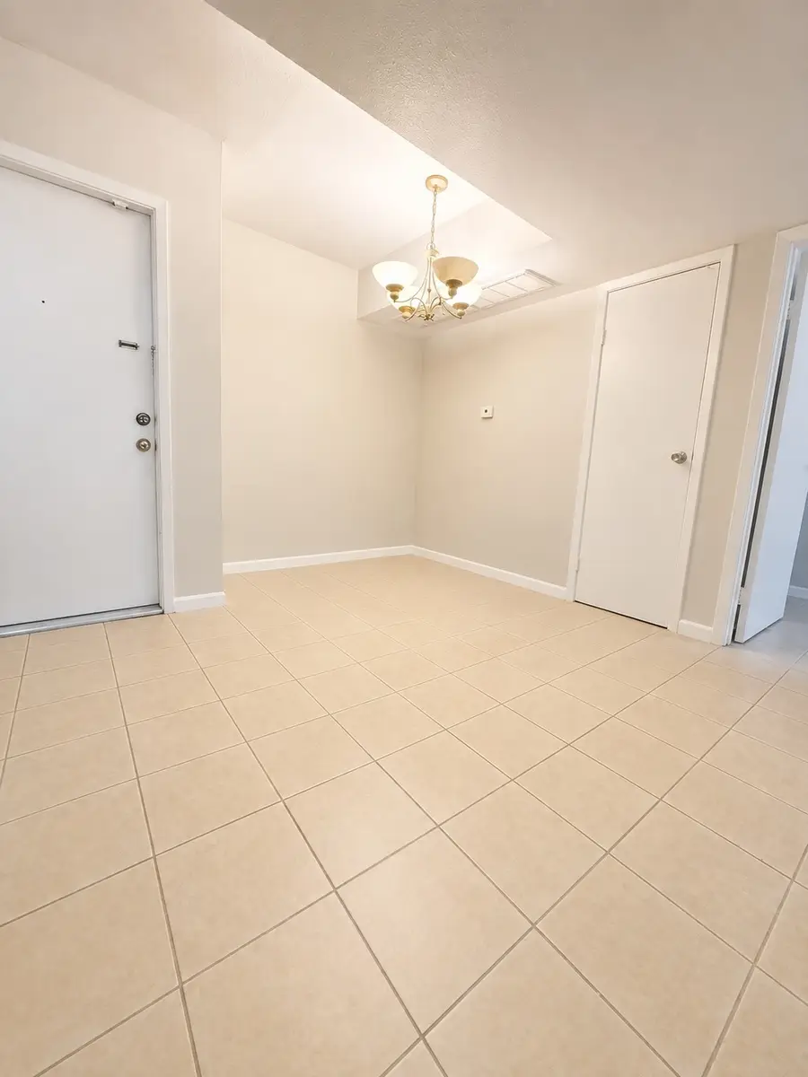 2814 S Bartell Drive #9, Houston, TX 77054 - #3