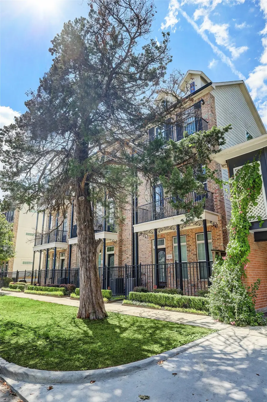1041 Ashland Street, Houston, TX 77008 - #2