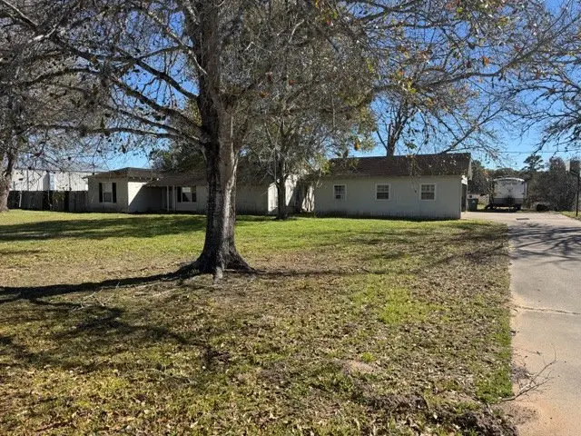 2119 Walnut Street, Columbus, TX 78934 - #1