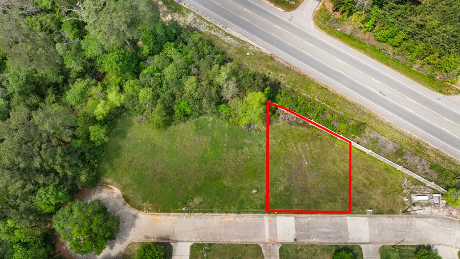 1 Stone Creek Dr, Conroe, TX 77304 - #2