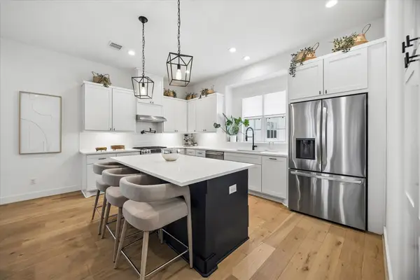 956 Dunleigh Meadows Lane, Houston, TX 77055