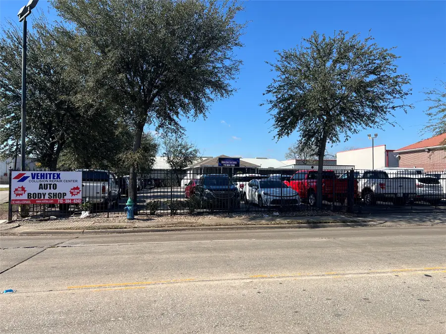 3410 Dunvale Road, Houston, TX 77063 - Image #3