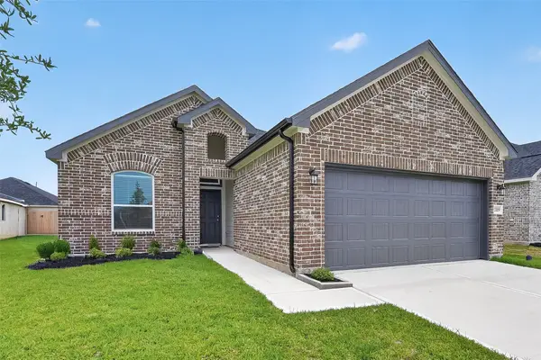 2119 Spring Hollow Drive, Baytown, TX 77521