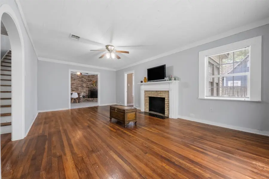 318 12th Avenue N, Texas City, TX 77590 - #3