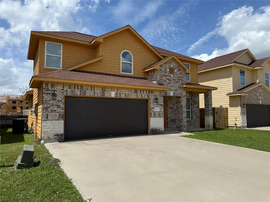 11134 Beverley Park St, Sugar Land, TX 77498 - #2