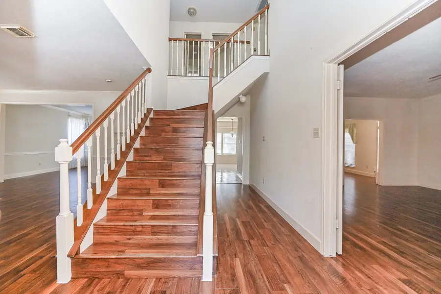 9731 New Kent Drive, Sugar Land, TX 77498 - Image #2