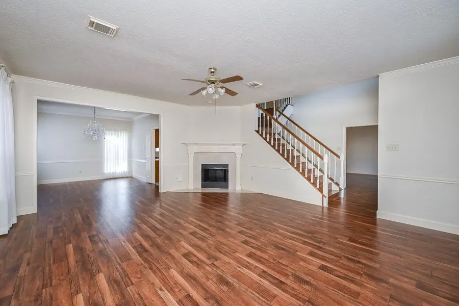 9731 New Kent Drive, Sugar Land, TX 77498 - Image #3