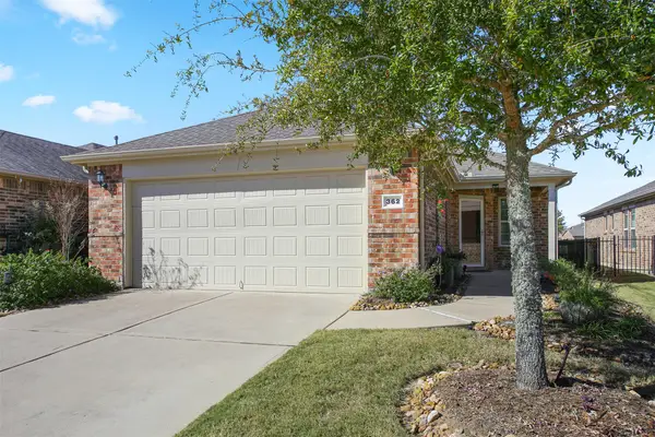 362 Crested Eagle Drive, Richmond, TX 77469