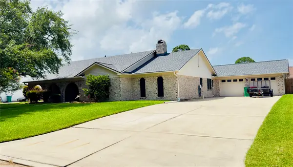 4804 Country Club View, Baytown, TX 77521