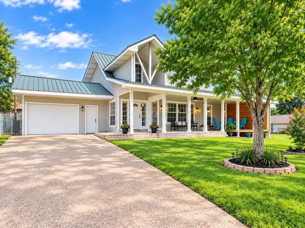 20 Clearview Street, Point Blank, TX 77364